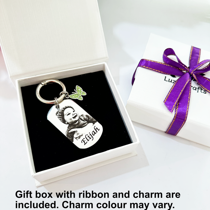 Custom Engraved Photo Keychain Gold Silver – Personalised Portrait Keyring Gift for Grandparents, Gift for Mum - KCD024