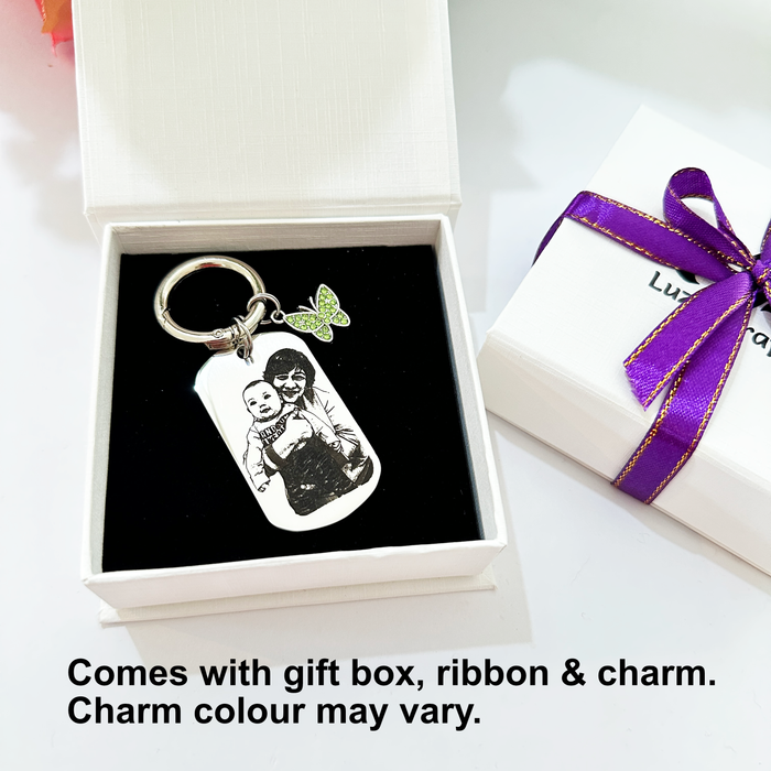 Personalised Photo Keychain Gold Silver, Custom Engraved Portrait Keyring Gift for Grandmother- KCD023