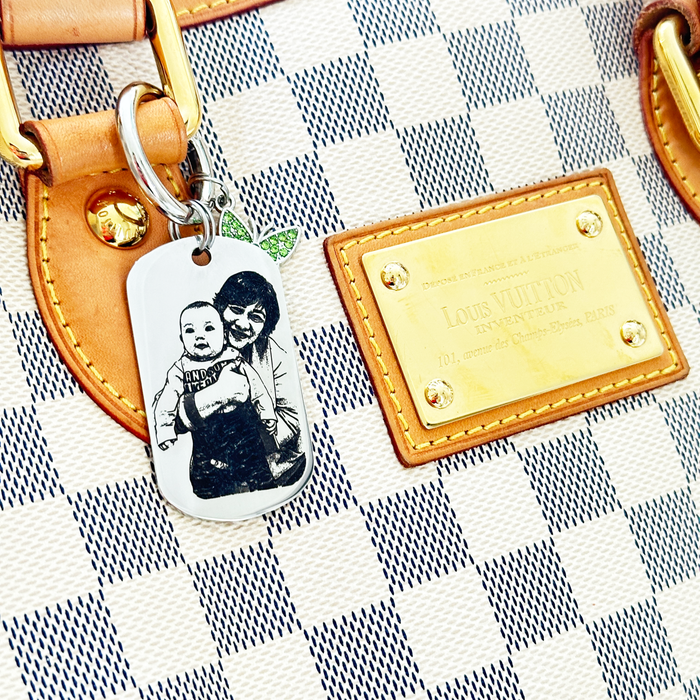 Personalised Photo Keychain Gold Silver, Custom Engraved Portrait Keyring Gift for Grandmother- KCD023