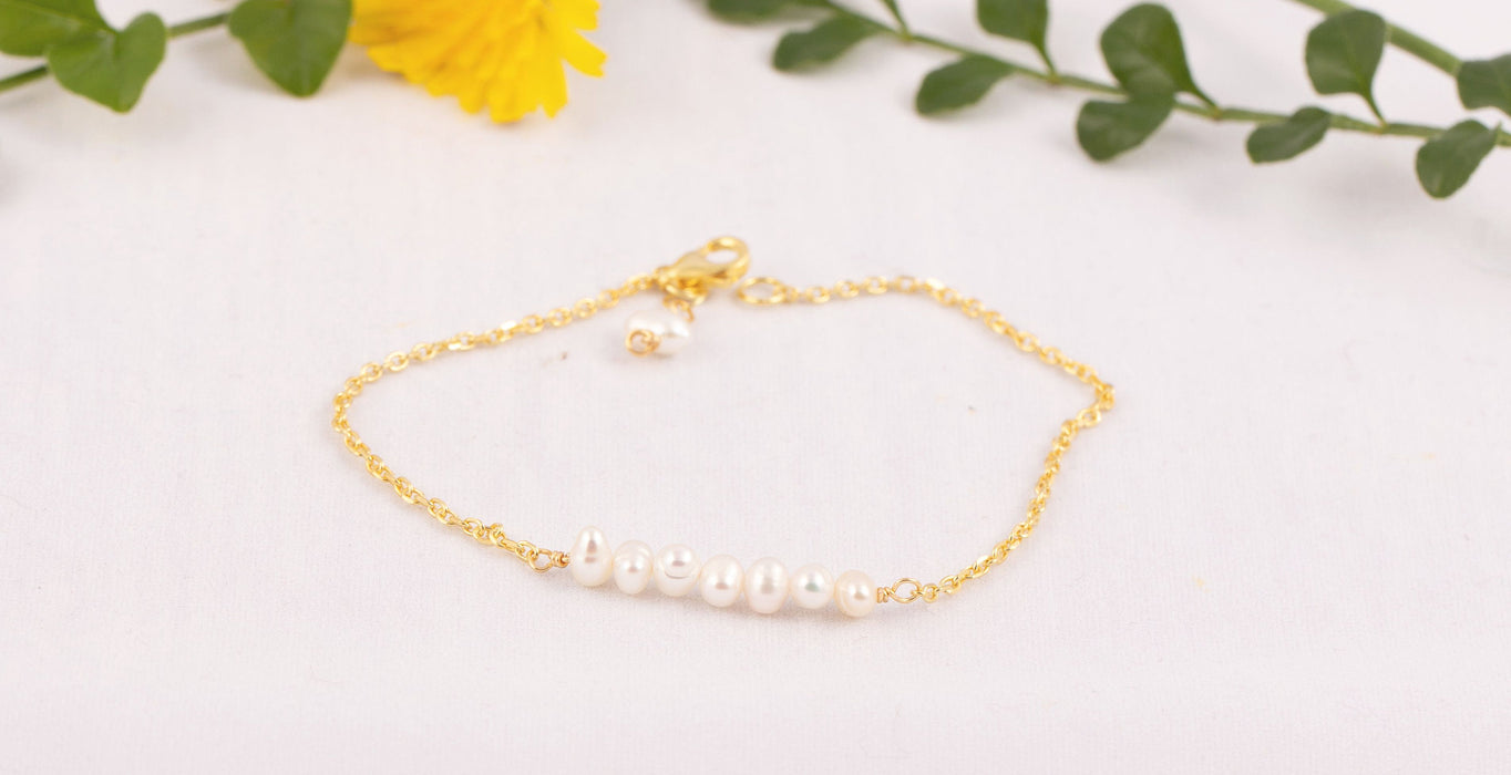 Dainty Fresh Pearl Bracelet 18k Gold Sterling Silver - Bridal and Wedding Bracelet - B003