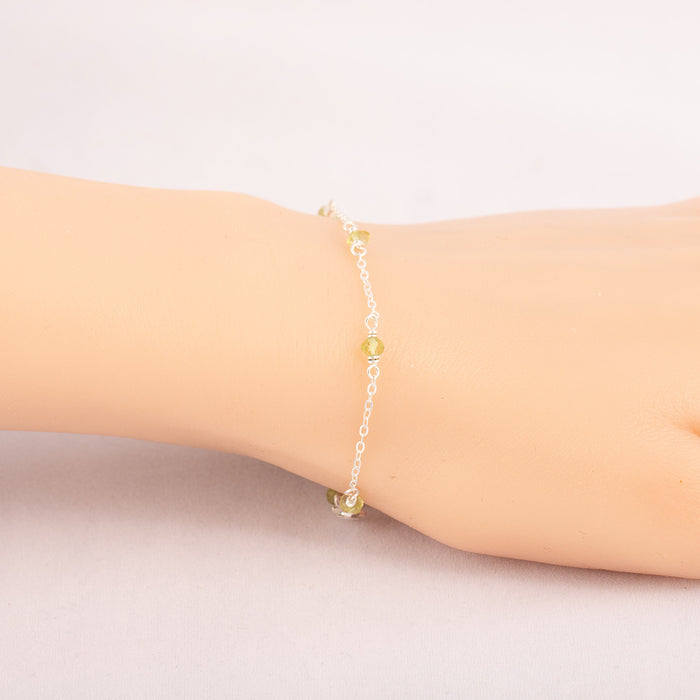 Natural Peridot Bracelet Sterling Silver, August Birthstone Bracelet, Dainty Peridot Bracelet, Peridot Crystal Bracelet, Peridot Bracelet