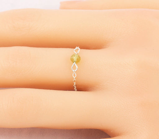Natural Peridot Ring Sterling Silver, Peridot Chain Ring, August Birthstone Ring, Chain Ring, Peridot Ring, Birthstone Ring, Peridot Ring