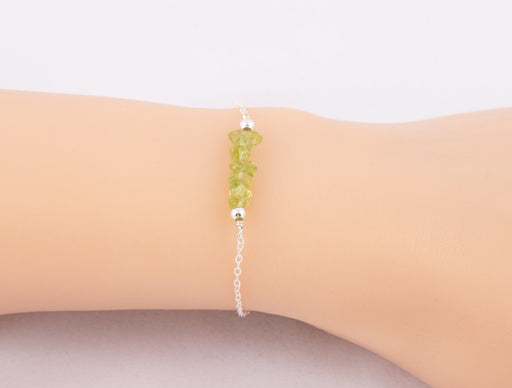 Peridot Bracelet Sterling Silver, Raw Peridot Bracelet, Peridot Bracelet, August Birthstone Bracelet, Peridot Crystal Bracelet, Gift for Her