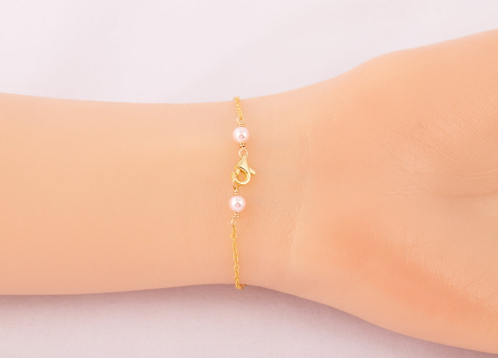 Dainty Pearl Bracelet Sterling Silver/Swarovski Pearl Bracelet/Everyday Bracelet/Pink Pearl Bracelet/Pearl Bracelet/Gift for Women